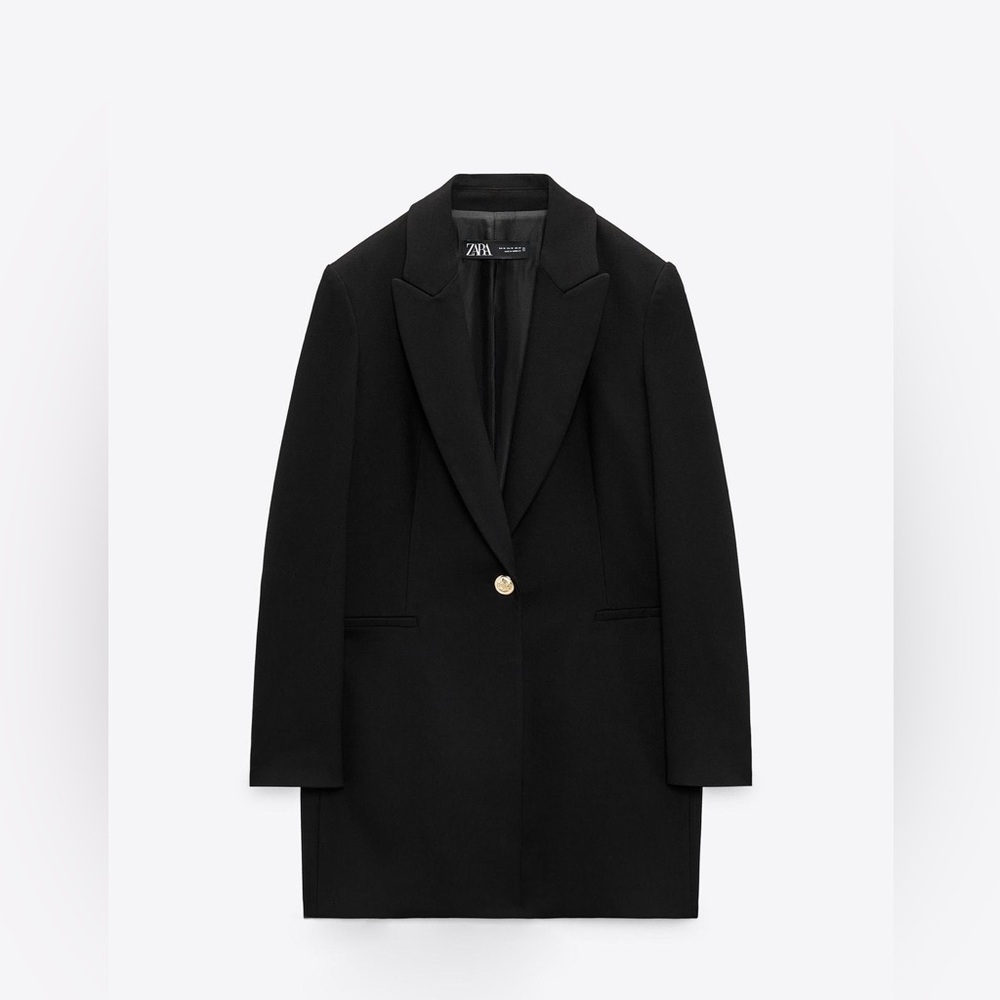 Zara Women's Black Blazer with Gold Button